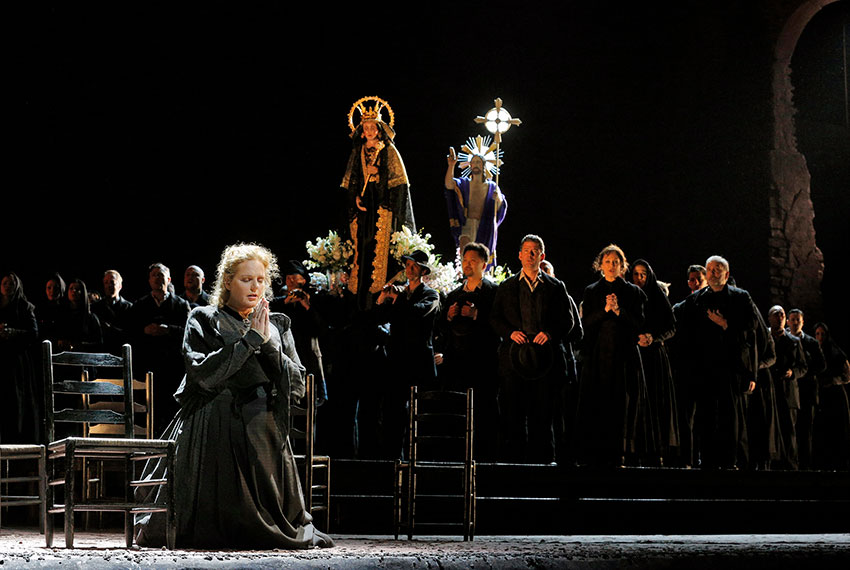 Cavalleria Rusticana P.Mascagni et I Paggliacci de R. Leoncavallo, photo par Erik Berg, photo par Metropolitan Opera, actuellement à l'Opéra des Nations, Genève, du 17 au 29 mars 2018