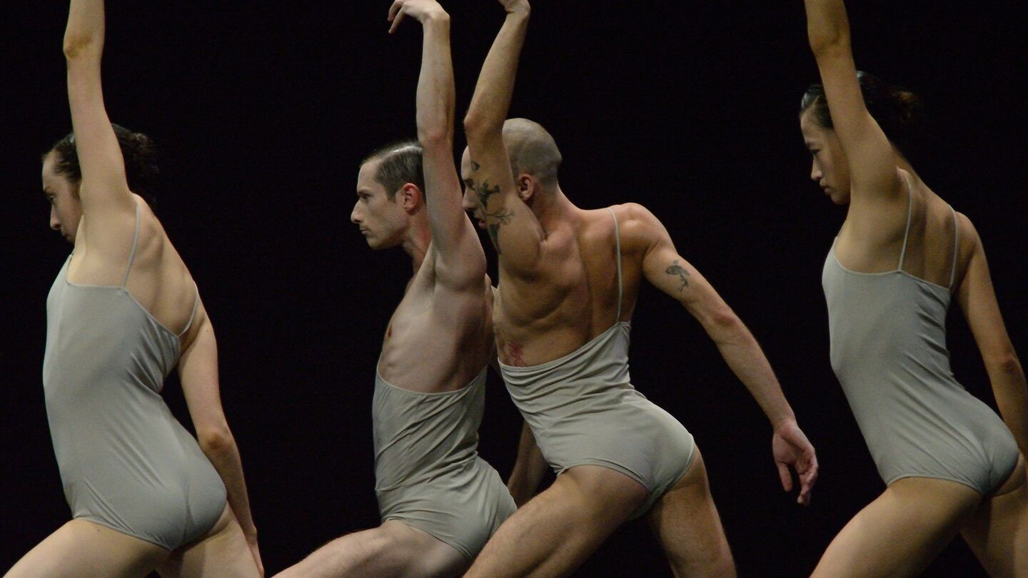 L-E-V Sharon Eyal & Gai Behar (c)Andre Le Corre, step by step depuis 1988, article par anne fatout