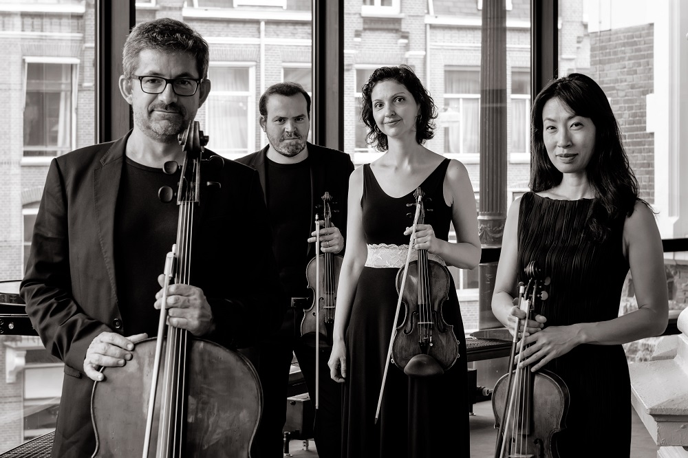 Quatuor Terpsycordes (c)Taco van der Werf, S’envoler en musique au large de la chaleur estivale, c’est tout le bien qu’on se souhaite ! Cette fois encore, les Concerts d'Été à Saint-Germain rythment magnifiquement la belle saison d’une programmation conjuguant judicieusement les genres, les époques et les formations avec des musiciens de toute l'Europe. Du 1er juillet au 3 septembre, les dix concerts sont donnés à double, les dimanches et lundis à 18h30 dans l'église Saint-Germain, en Vieille-Ville de Genève. Entre concerts instrumentaux et vocaux, une création suisse et un spectacle jeune public avec théâtre d'ombres, la musique classique est célébrée sous toutes les coutures., par anne fatout, go out magazine