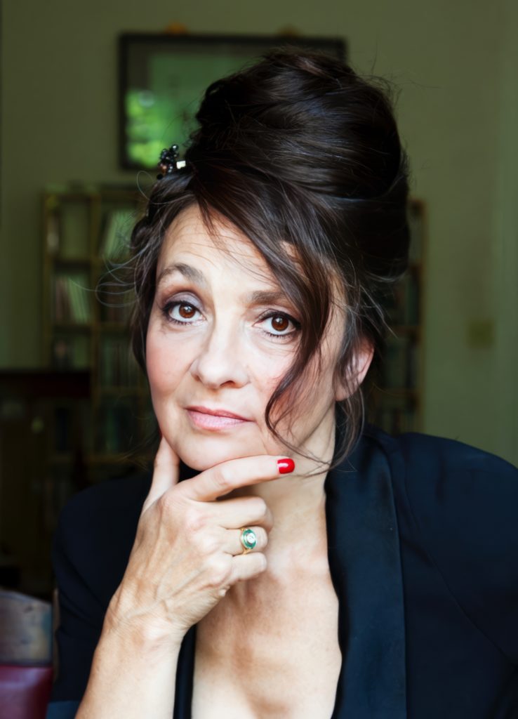 Catherine Ringer, à fleur de poésie – Mina Sidi Ali – Go Out!